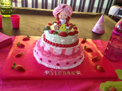 Strawberry Birthday Cake on Strawberry Shortcake Sitting On Top Of The Cake Was Mine When I Was